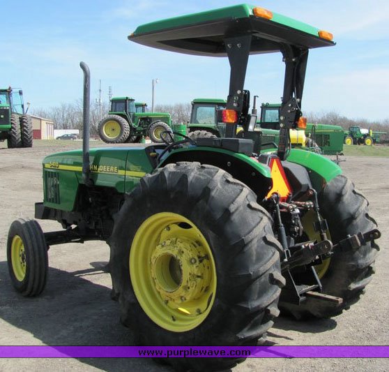image for item 3128 2000 John Deere 5410 utility tractor