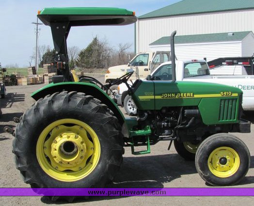 image for item 3128 2000 John Deere 5410 utility tractor