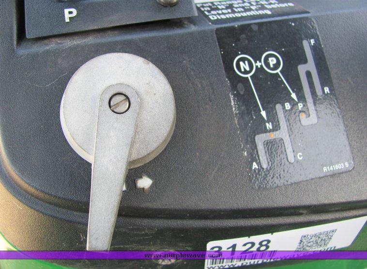 image for item 3128 2000 John Deere 5410 utility tractor