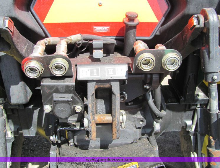 image for item 3128 2000 John Deere 5410 utility tractor