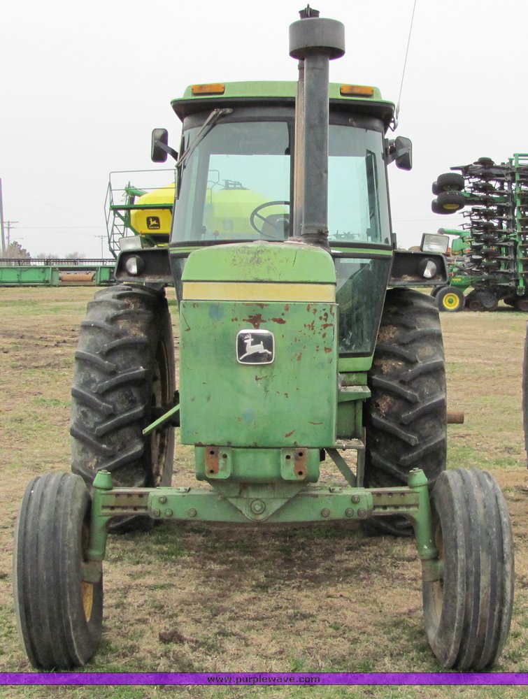 image for item 3320 1974 John Deere 4430 tractor