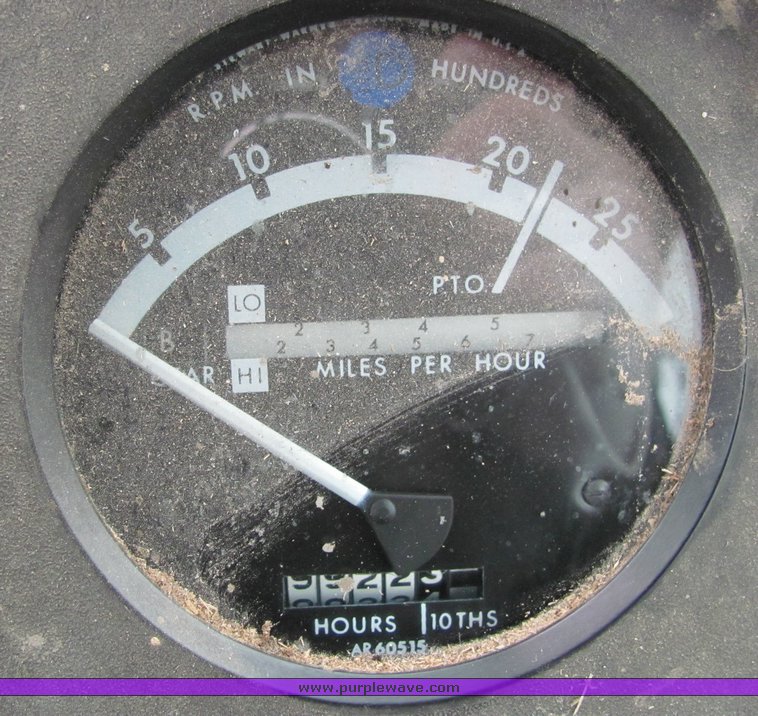 image for item 3320 1974 John Deere 4430 tractor