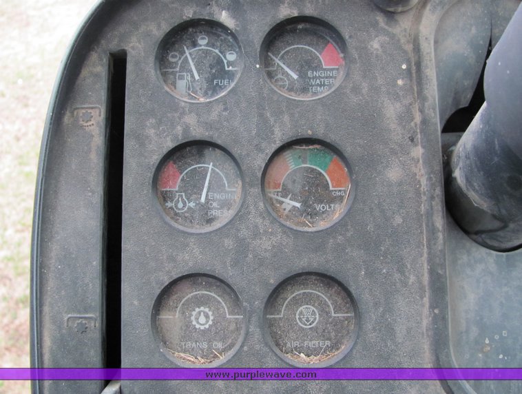 image for item 3320 1974 John Deere 4430 tractor