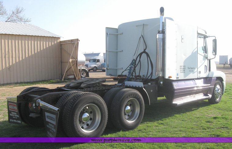 image for item 3969 1998 Freightliner Conventional FLC120 semi tractor