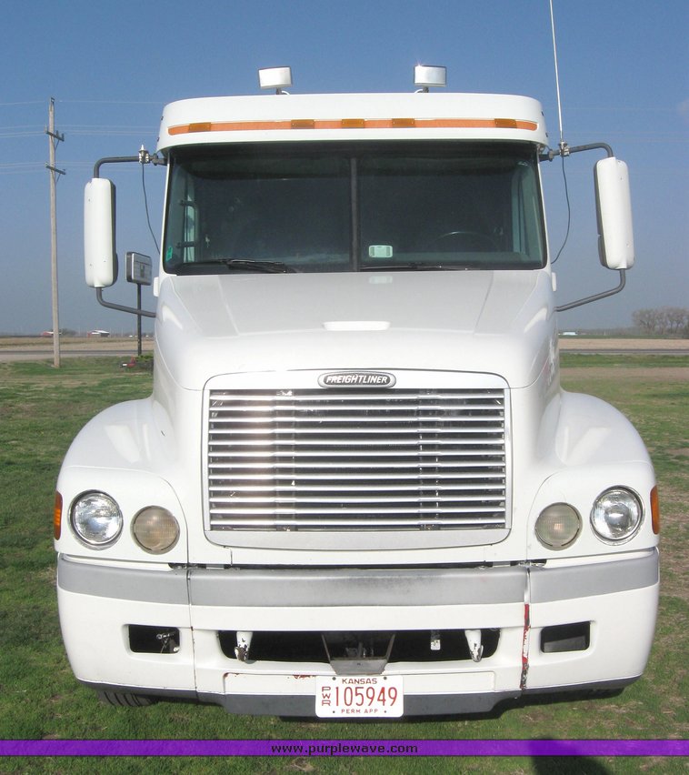 image for item 3969 1998 Freightliner Conventional FLC120 semi tractor