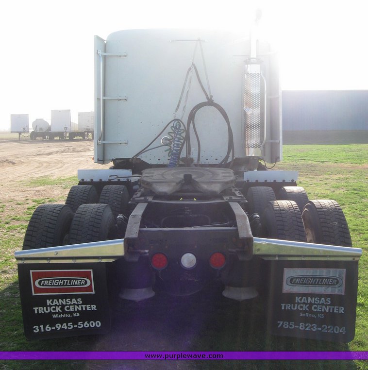 image for item 3969 1998 Freightliner Conventional FLC120 semi tractor