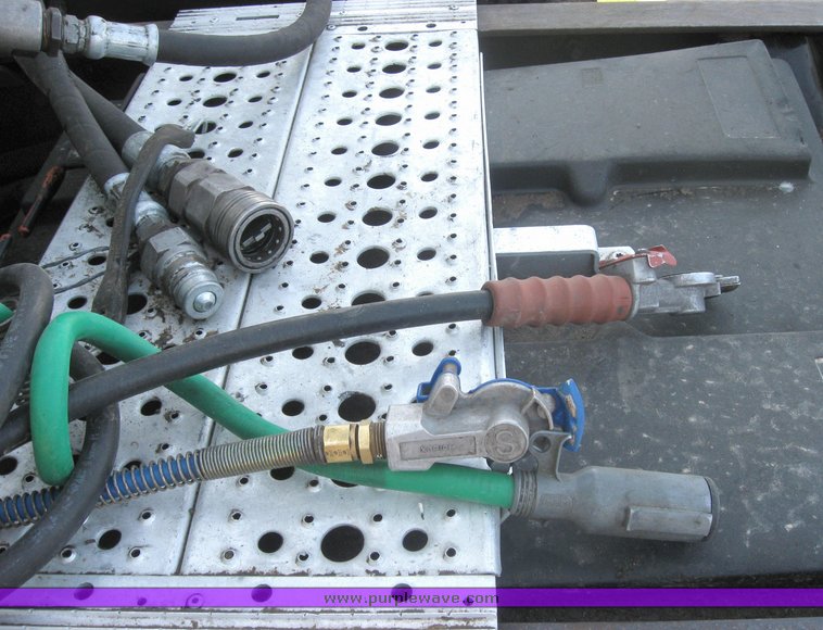 image for item 3969 1998 Freightliner Conventional FLC120 semi tractor