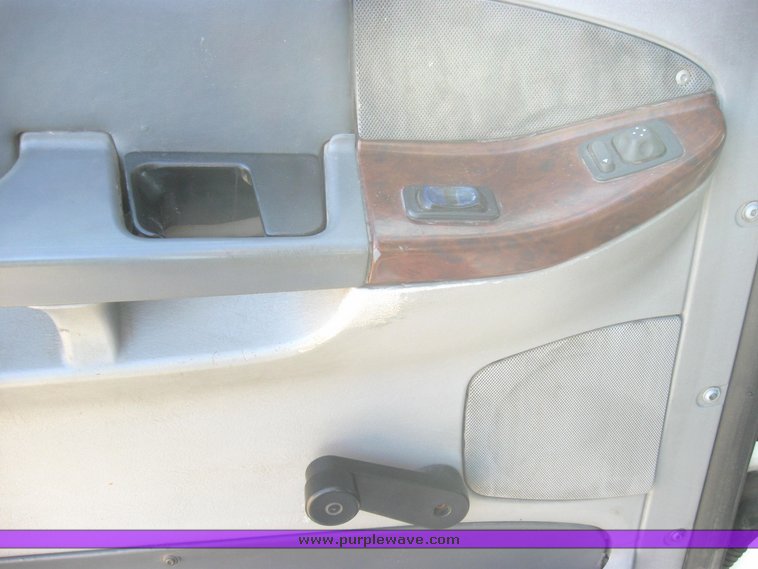 image for item 3969 1998 Freightliner Conventional FLC120 semi tractor