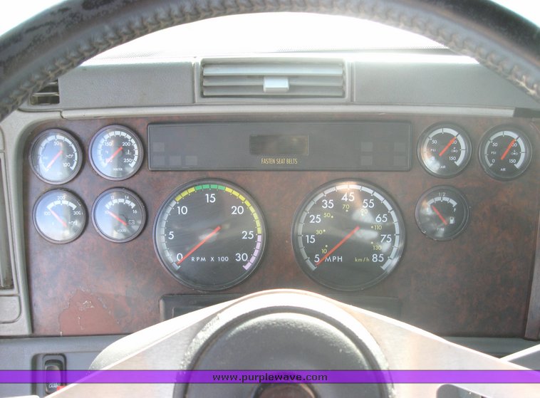 image for item 3969 1998 Freightliner Conventional FLC120 semi tractor