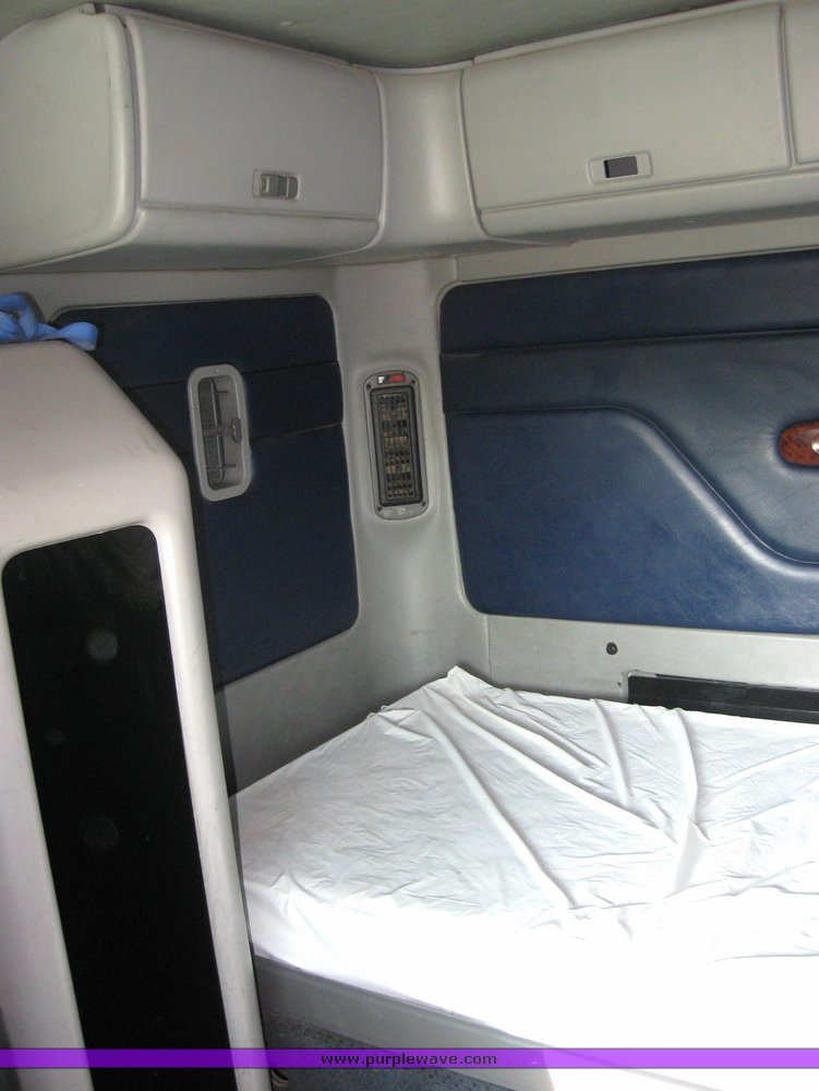 image for item 3969 1998 Freightliner Conventional FLC120 semi tractor