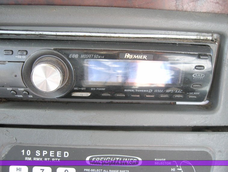 image for item 3969 1998 Freightliner Conventional FLC120 semi tractor