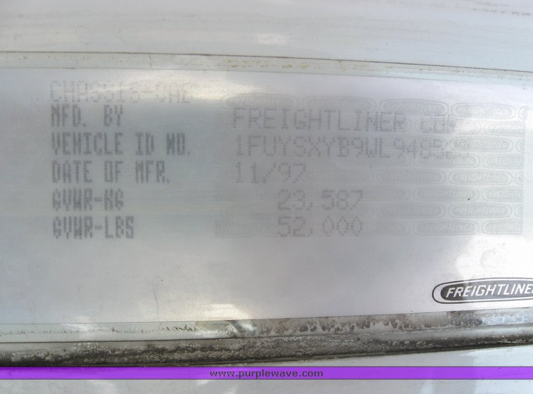 image for item 3969 1998 Freightliner Conventional FLC120 semi tractor