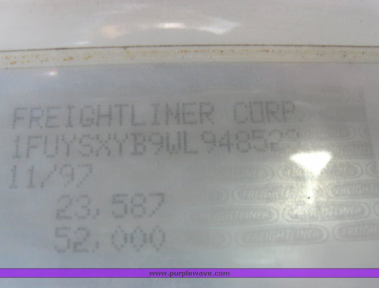 image for item 3969 1998 Freightliner Conventional FLC120 semi tractor