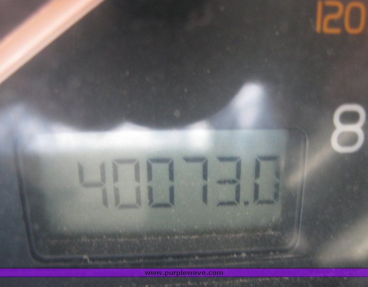 image for item 3970 1999 Volvo VNL64T610 semi tractor