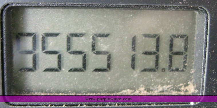 image for item 3972 1998 Volvo VNL64T420 semi tractor