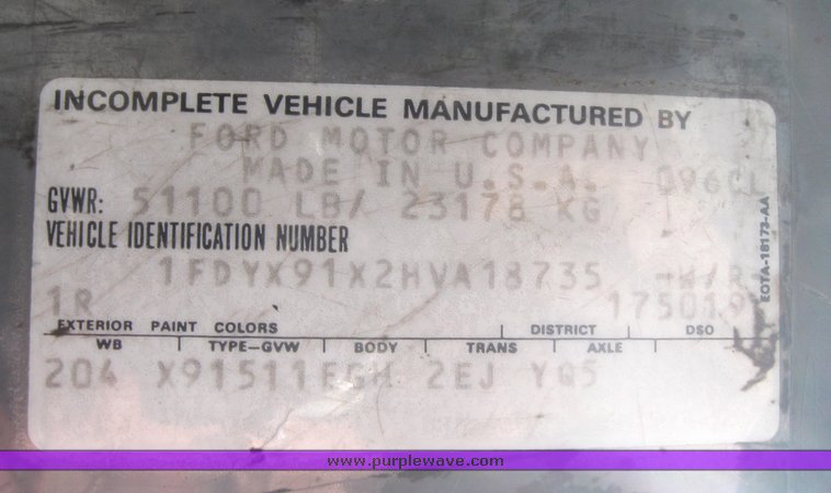 image for item 3973 1987 Ford High Tilt CLT9000 semi tractor