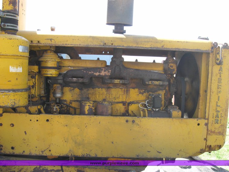 image for item 3978 1955 Caterpillar 12T motor grader
