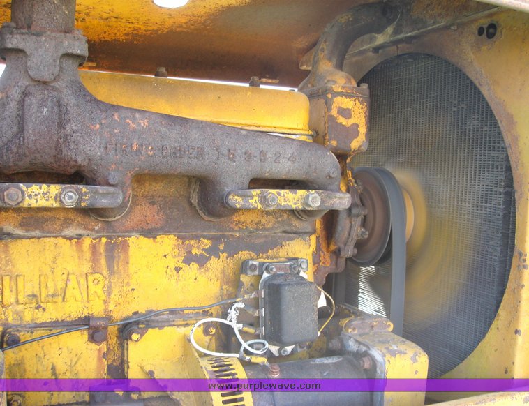 image for item 3978 1955 Caterpillar 12T motor grader