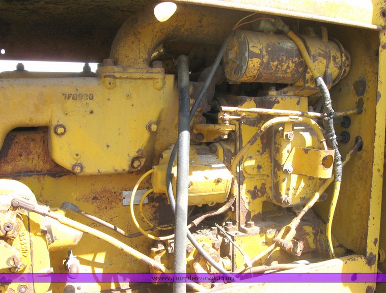 image for item 3978 1955 Caterpillar 12T motor grader