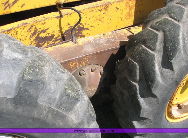 image for item 3978 1955 Caterpillar 12T motor grader