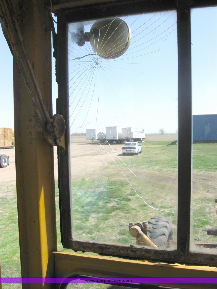 image for item 3978 1955 Caterpillar 12T motor grader