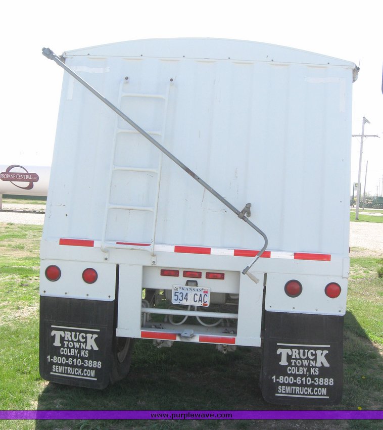 image for item 3979 1995 Jet 22' hopper trailer