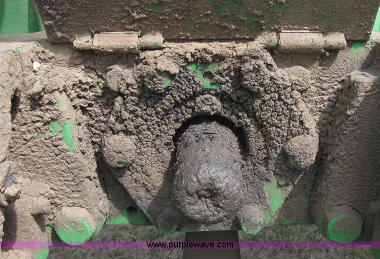 image for item 3980 John Deere 4640 tractor