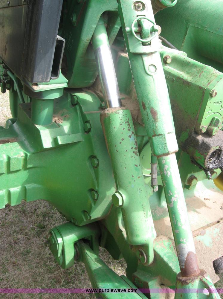 image for item 3980 John Deere 4640 tractor