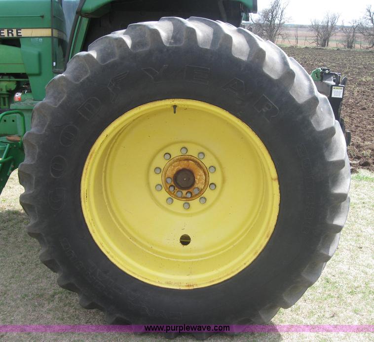 image for item 3980 John Deere 4640 tractor