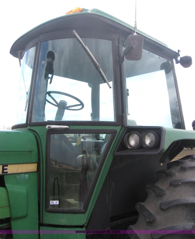 image for item 3980 John Deere 4640 tractor