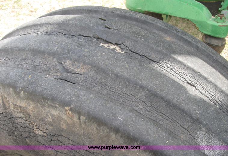 image for item 3980 John Deere 4640 tractor