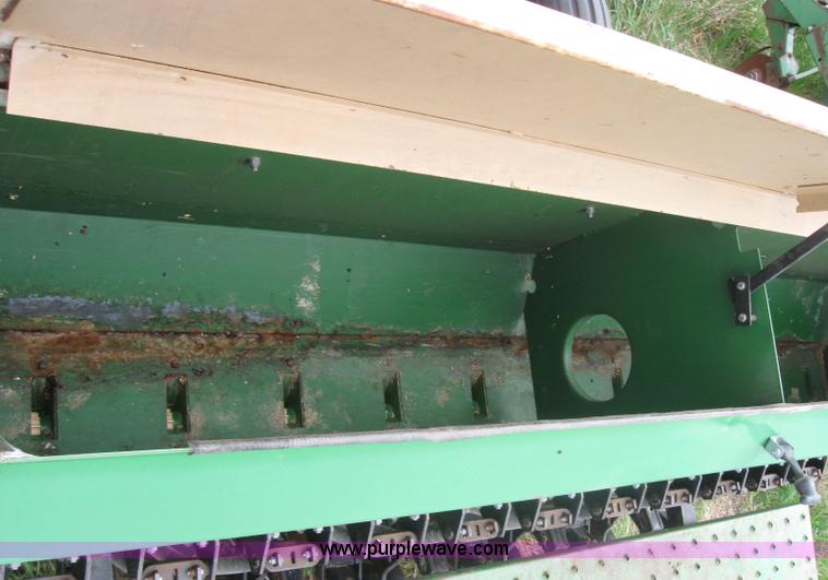 image for item 3983 Great Plains solid stand no-till double-disk drill