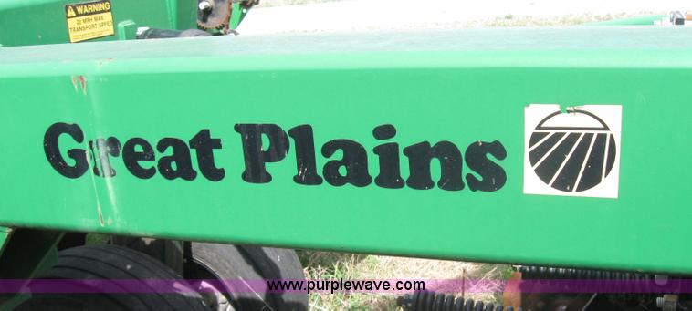 image for item 3983 Great Plains solid stand no-till double-disk drill