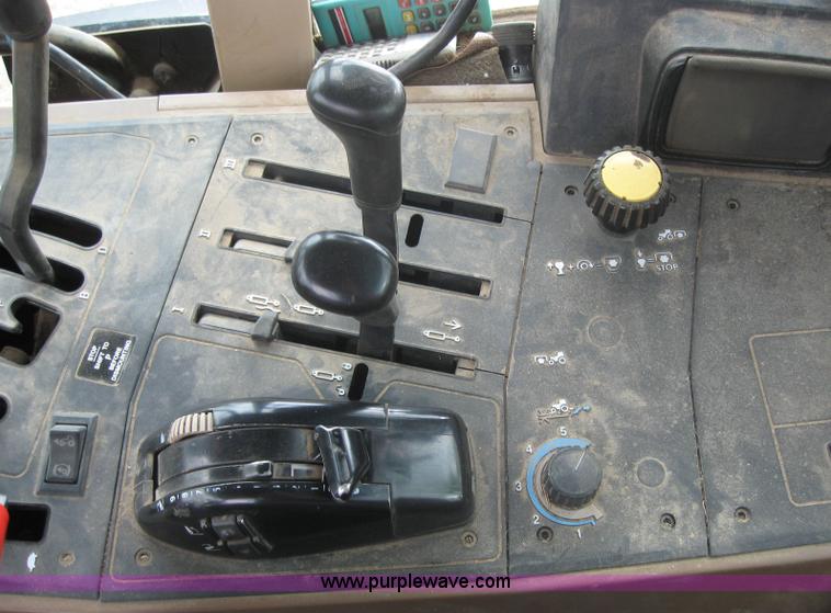 image for item 3985 1998 John Deere 6400 MFWD tractor