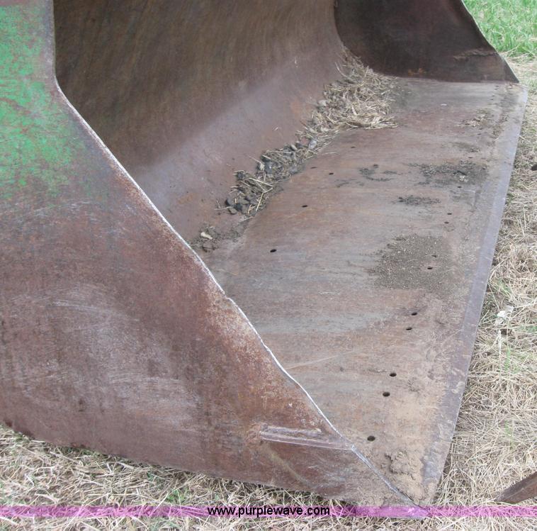 image for item 3985 1998 John Deere 6400 MFWD tractor