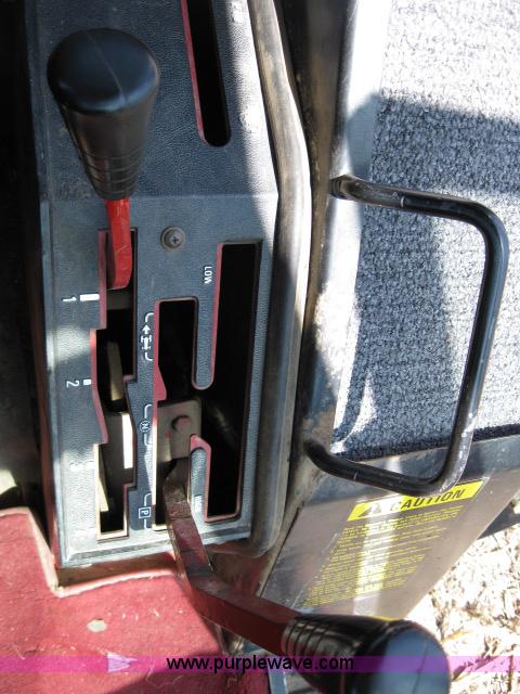 image for item 4003 International Harvester 1086 tractor