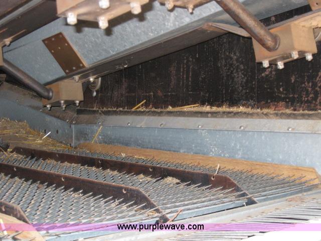 image for item 4005 1976 Allis Chalmers Gleaner F combine