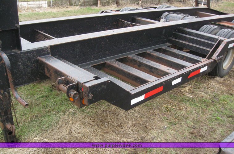 image for item 6064 1994 Trailtech CT220 29' combine trailer