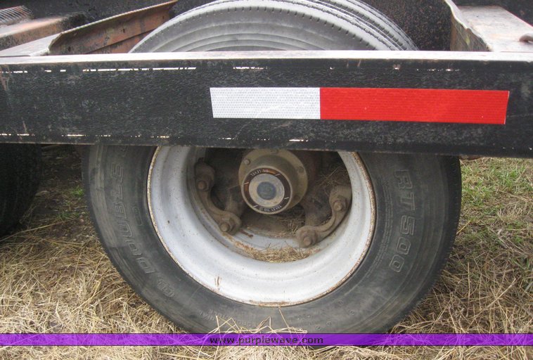 image for item 6064 1994 Trailtech CT220 29' combine trailer