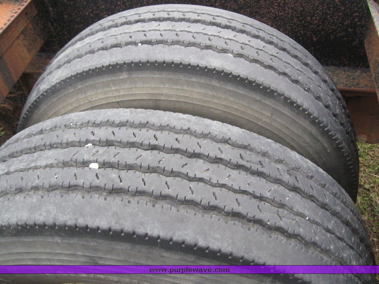 image for item 6064 1994 Trailtech CT220 29' combine trailer