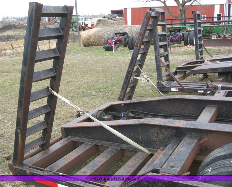 image for item 6064 1994 Trailtech CT220 29' combine trailer