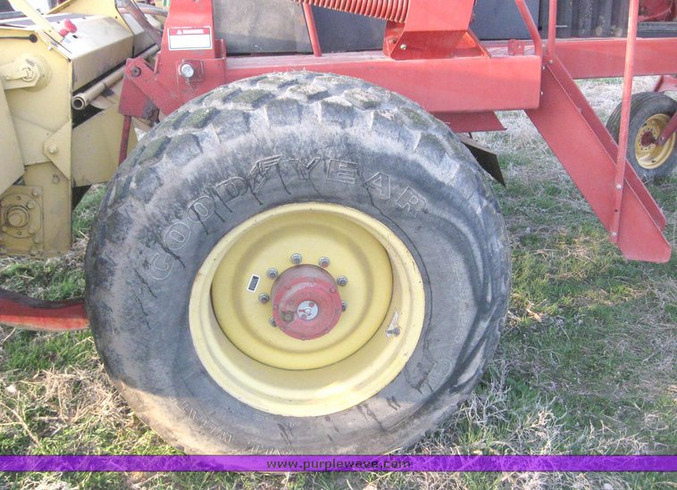 image for item 6152 New Holland 2450 18' swather