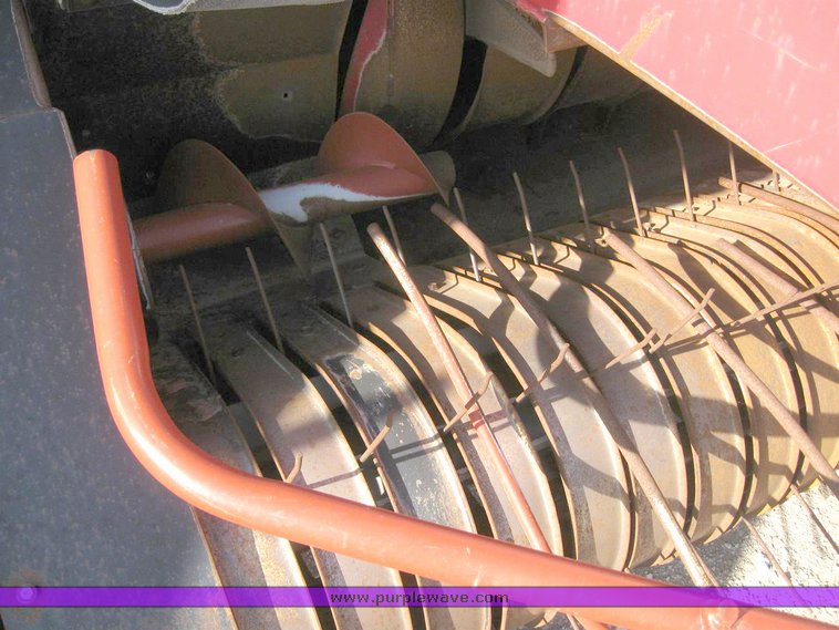 image for item 6157 1999 Case 8590 large square baler