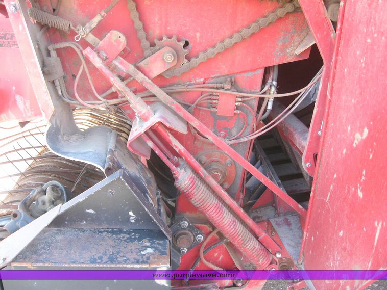 image for item 6157 1999 Case 8590 large square baler