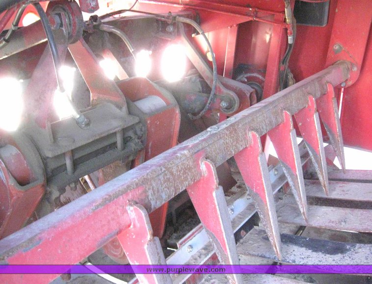 image for item 6157 1999 Case 8590 large square baler