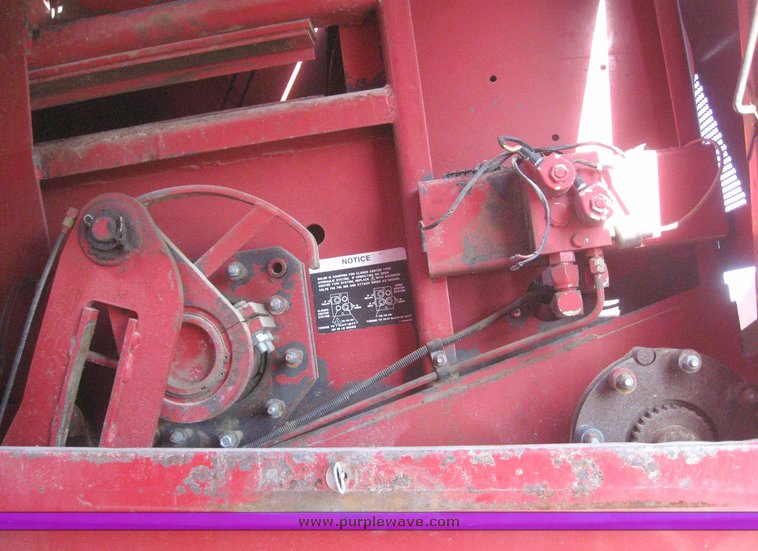 image for item 6157 1999 Case 8590 large square baler