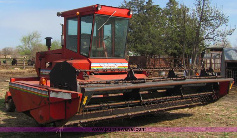 image for item 6768 1991 Mac Don 9000 self-propelled swather