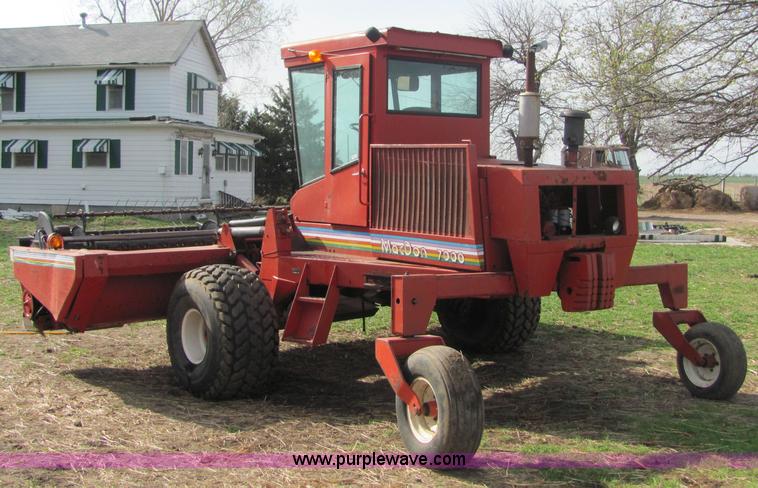 image for item 6768 1991 Mac Don 9000 self-propelled swather