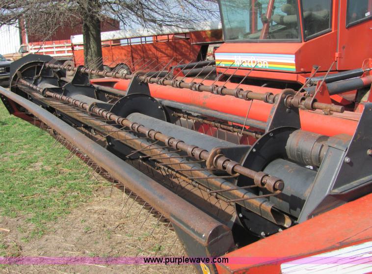 image for item 6768 1991 Mac Don 9000 self-propelled swather