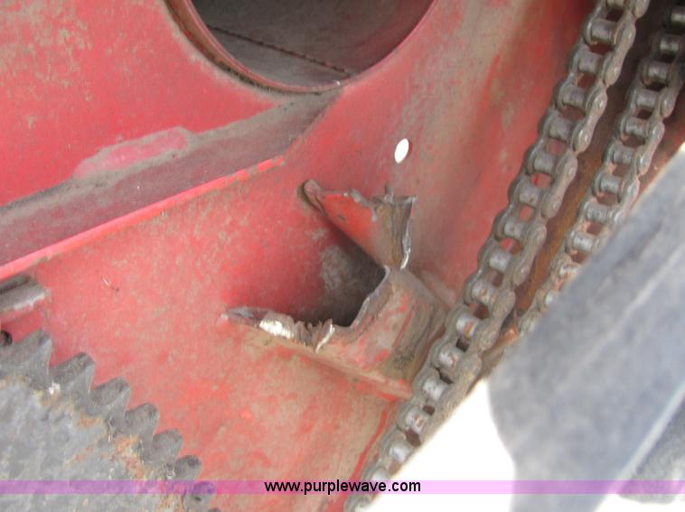 image for item 6768 1991 Mac Don 9000 self-propelled swather